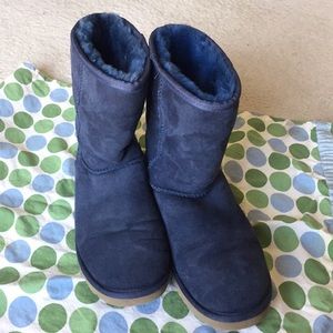 Ugg short blue boots